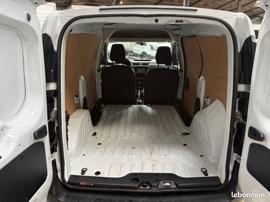 Express van 1.5 dci confort 41.479 km 11.658 ht (13.990 ttc) (image 4)