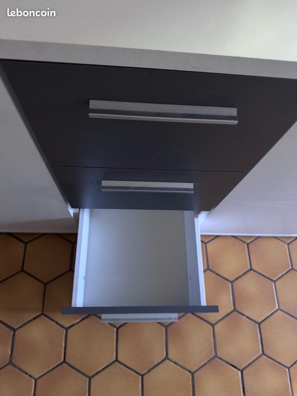 Meuble bas gris blanc rangement (image 9)