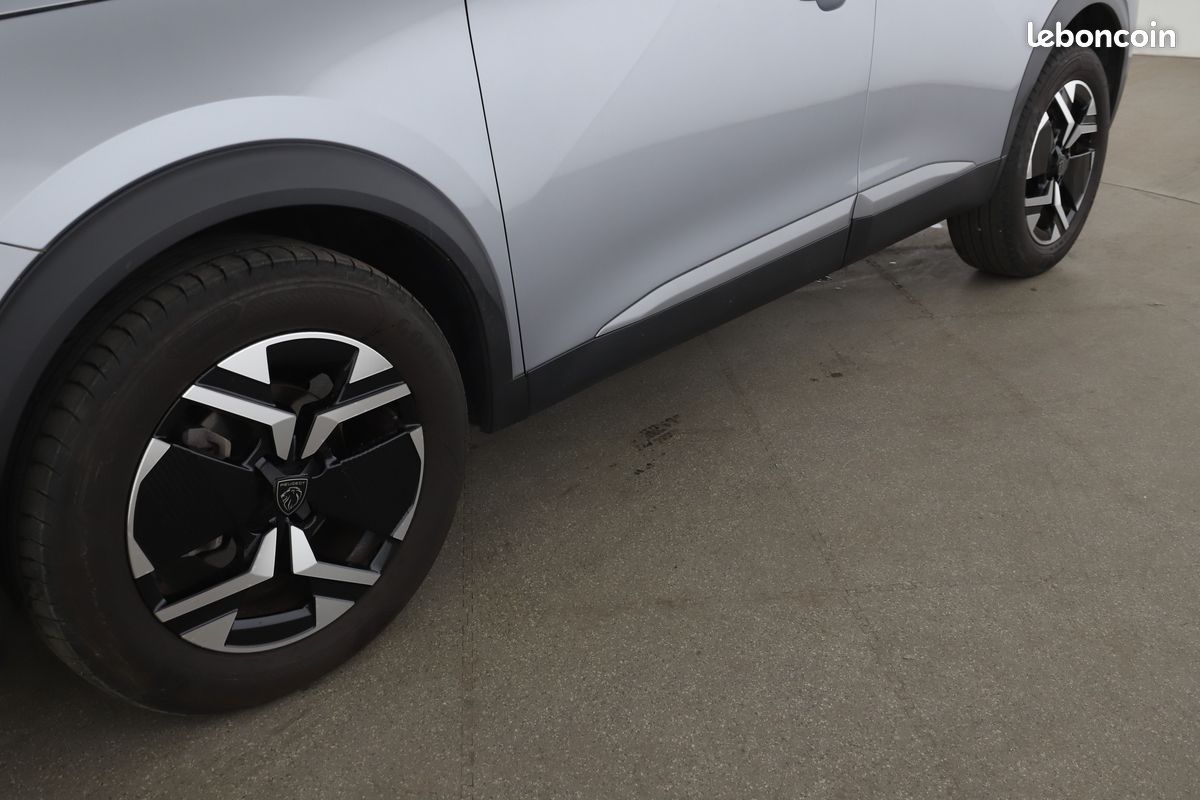 Peugeot 2008 1.2 PureTech Allure 101 ch (image 27)