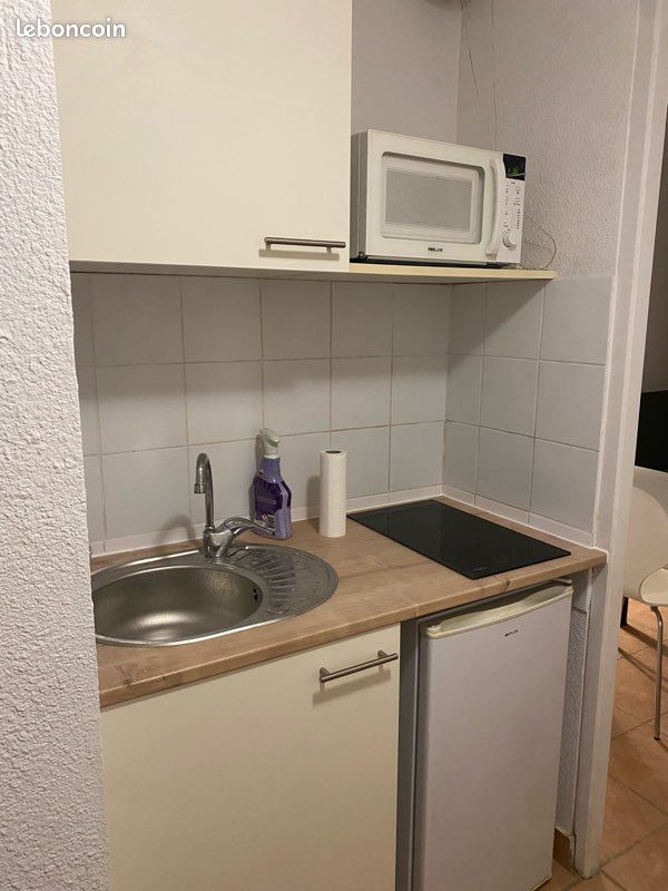 Appartement 1 pièce 21 m² · à Nîmes · 21 m² · 440 €