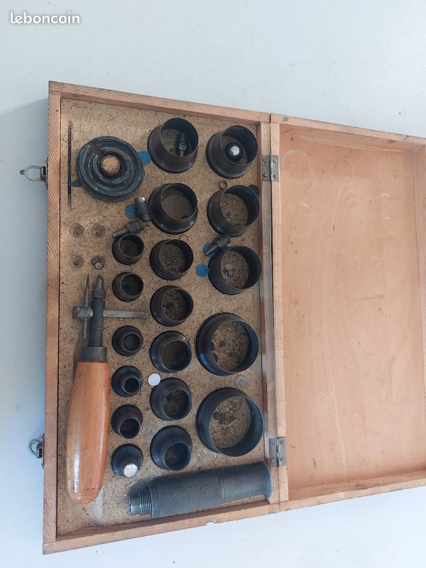 Coffret emporté pièces (image 1)