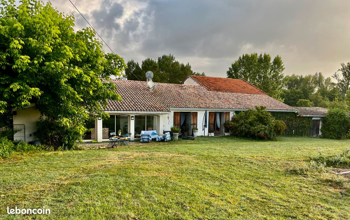 Maison 4 pièces 210 m² · à Grateloup-Saint-Gayrand · 210 m² · 380 000 €