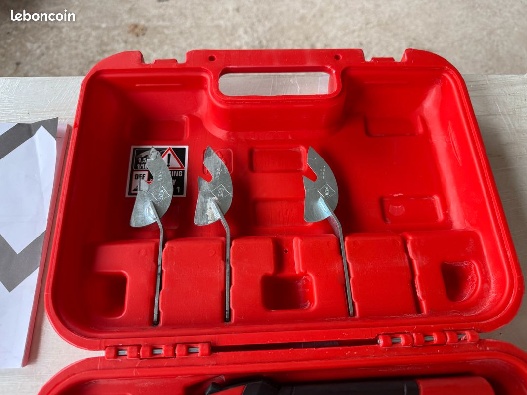 Grattoir électrique RUBI RUBISCRAPER-250 - 250W - Coffret avec accessoires - Quasi neuf (image 2)