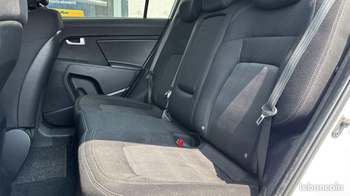 KIA Sportage 1.7 CRDI 2WD DESIGN EDITION (image 6)