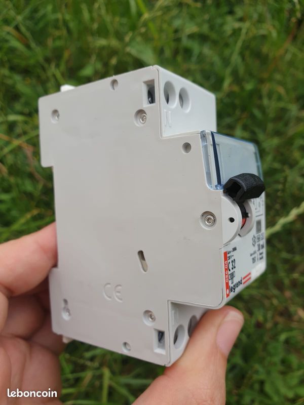 Disjoncteur différentiel : Legrand (image 3)