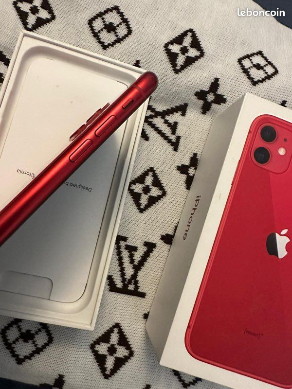 IPhone 11 red edition (image 3)
