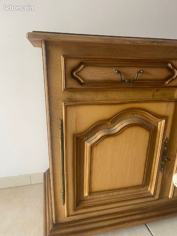 Meuble en bois (image 2)