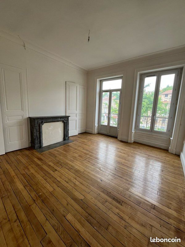 Appartement 2 pièces 74 m² · à Rive-de-Gier · 74,3 m² · 670 €/mois