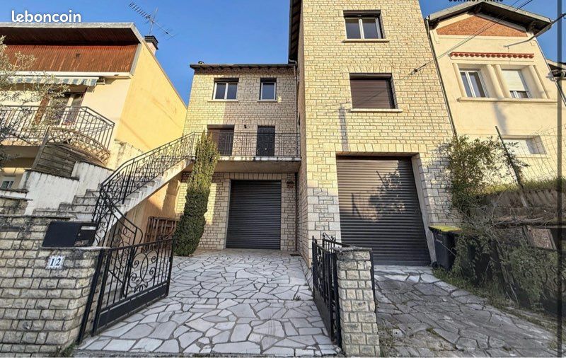 Appartement 3 pièces 90 m² · à Brive-la-Gaillarde · 90 m² · 850 €