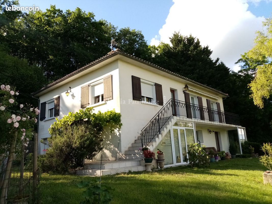 Maison 7 pièces 135 m² · à Mareuil en Périgord · 135 m² · 169 600 €