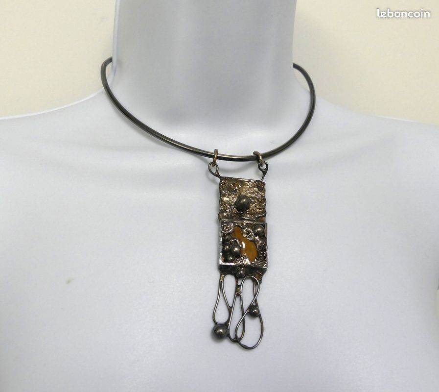 Collier Torque Argent Avec Pendentif Et Pierre - Occasion En Bon état, Style Bohème