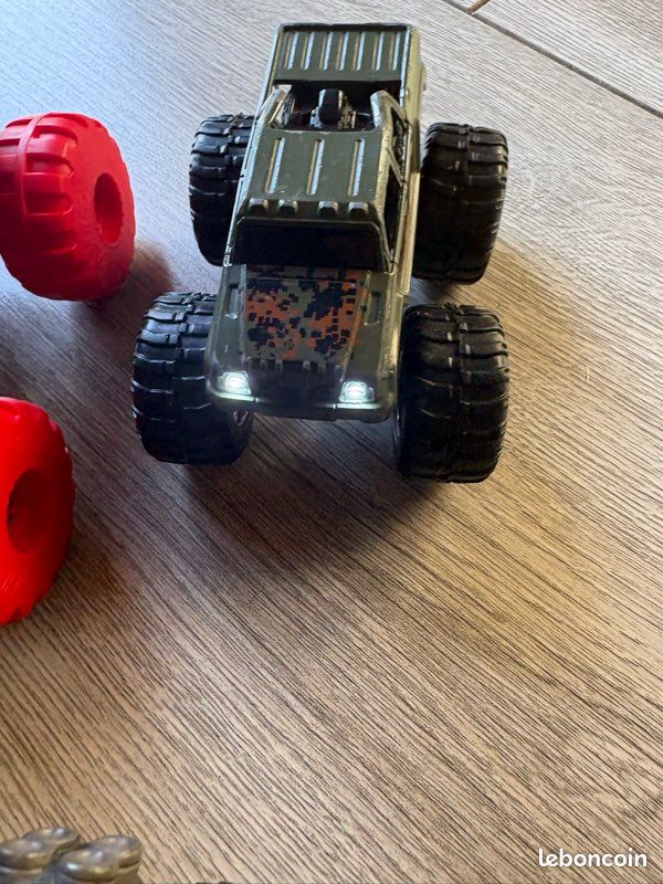 Lot véhicules 4x4 monster trucks hot wheel et autres (image 2)