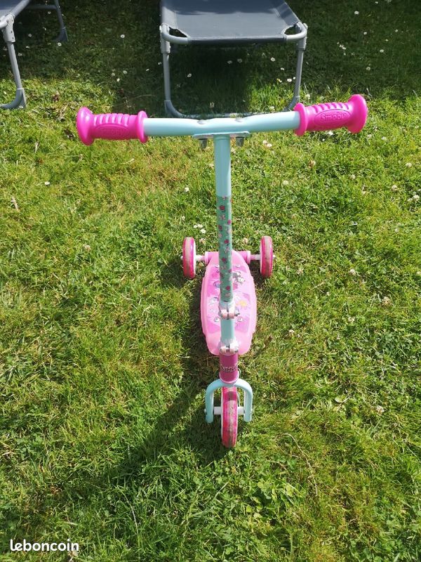 Trotinette Minnie (image 2)