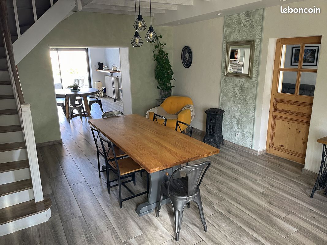 Maison 6 pièces 180 m² · à Janneyrias · 180 m² · 339 000 €
