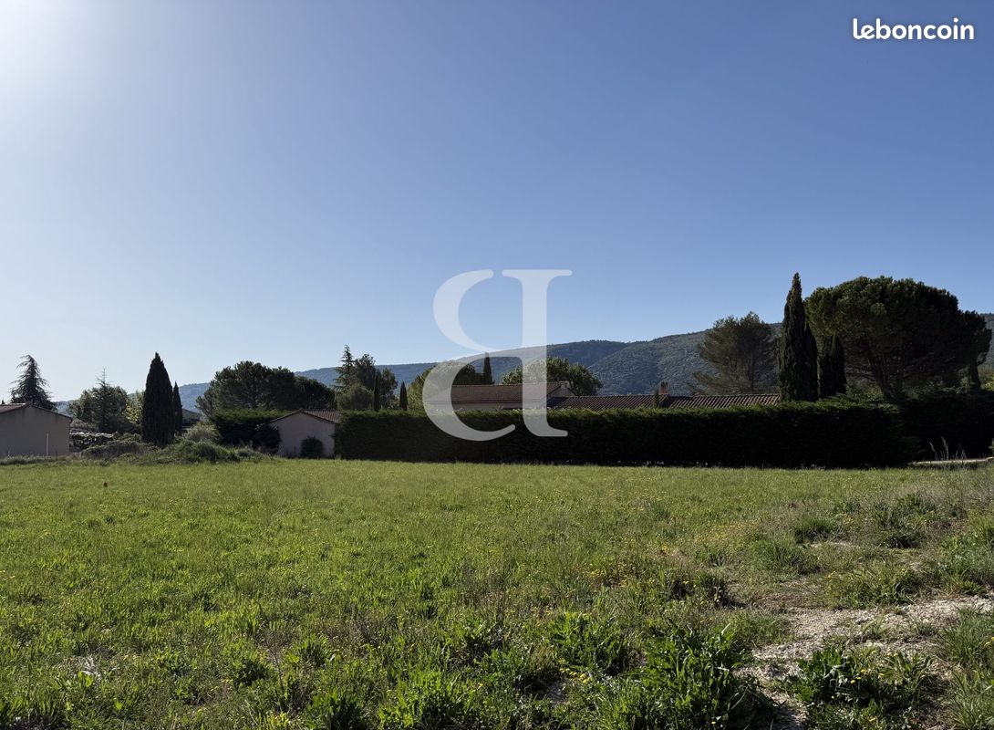 Terrain 700 m² · à Ménerbes · 700 m² · 160 000 €