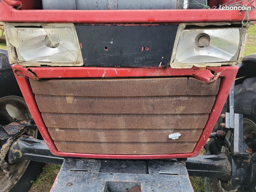 Phares avant de tracteur case ih maxxum série 5100 gauche et droite(recherche).? (image 1)