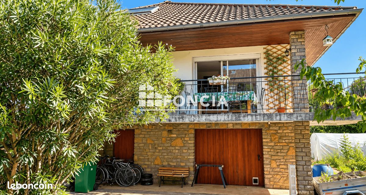 Maison 5 pièces 97 m² · à Domène · 97 m² · 395 000 €