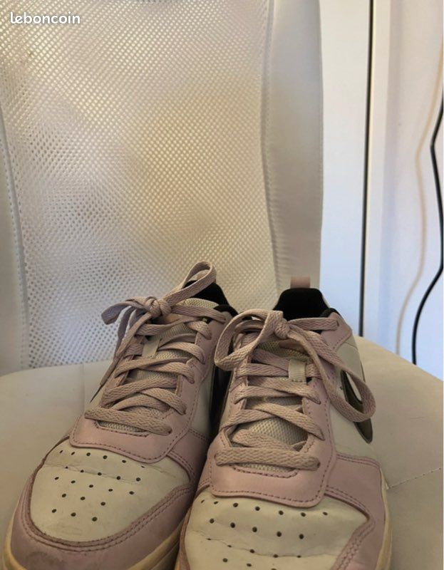 Paire de Nike rose (image 3)