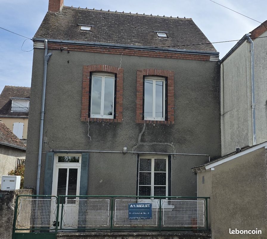 Maison 4 pièces 65 m² · à Cluis · 65 m² · 30 000 €