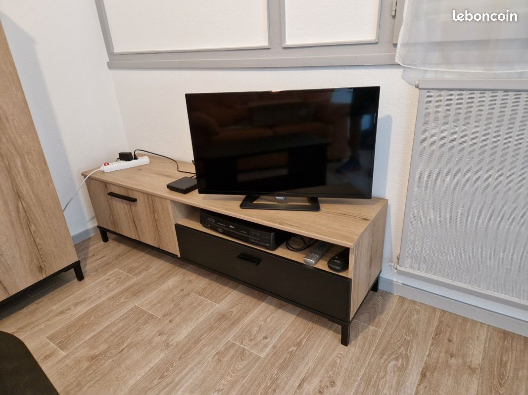 Meuble bas de télévision (image 3)