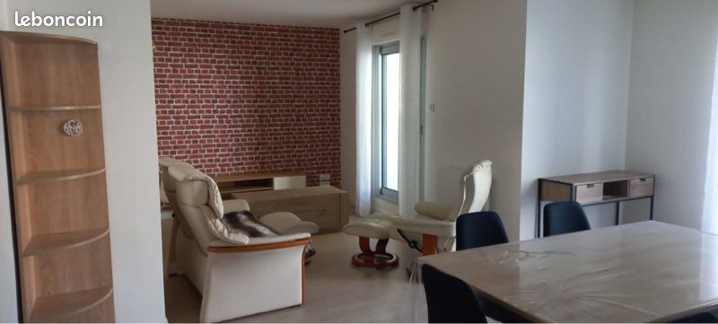 Appartement 3 pièces 73 m² · à Les Herbiers · 73 m² · 690 €