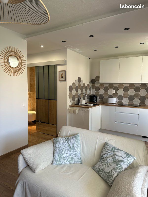 Appartement 1 pièce 32 m² · à Vallauris · 32 m² · 820 €