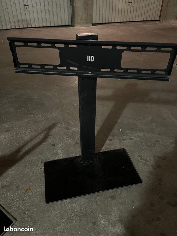 Socle tv maximum 78cm de haut (image 1)