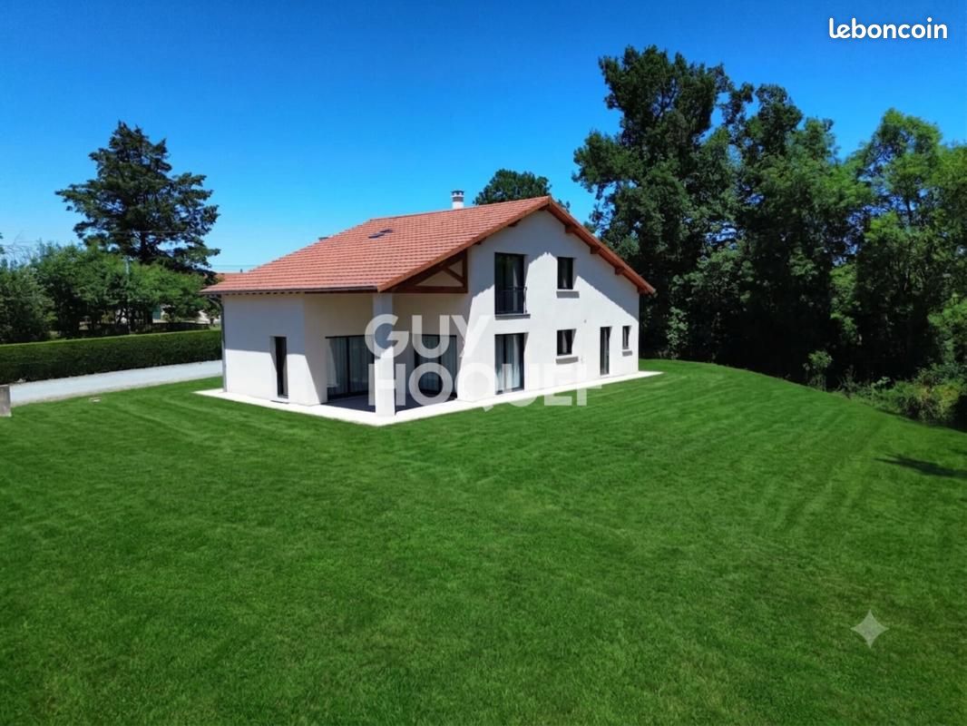 Maison 4 pièces 120 m² · à Pommiers-en-Forez · 120 m² · 395 000 €