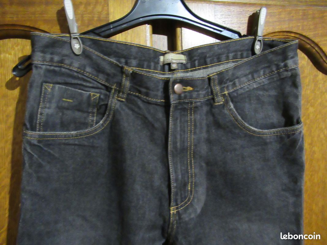 Jean noir homme taille 42 (image 3)