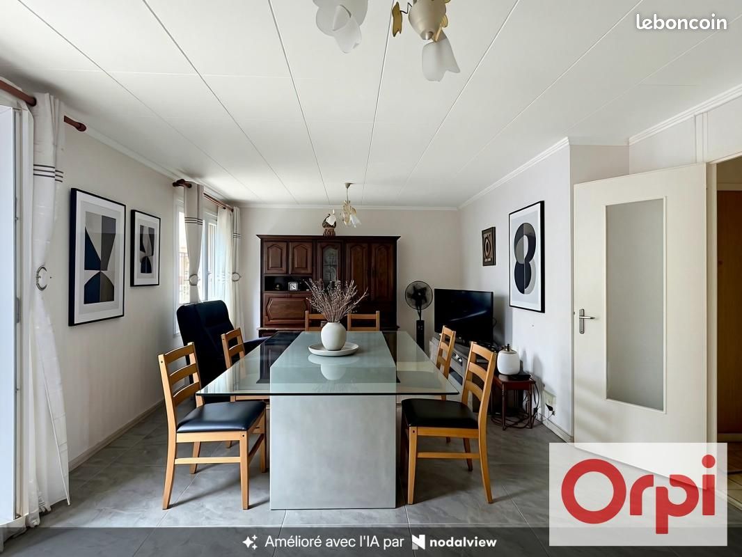 Appartement 5 pièces 97 m² · à Villeurbanne · 97 m² · 275 000 €