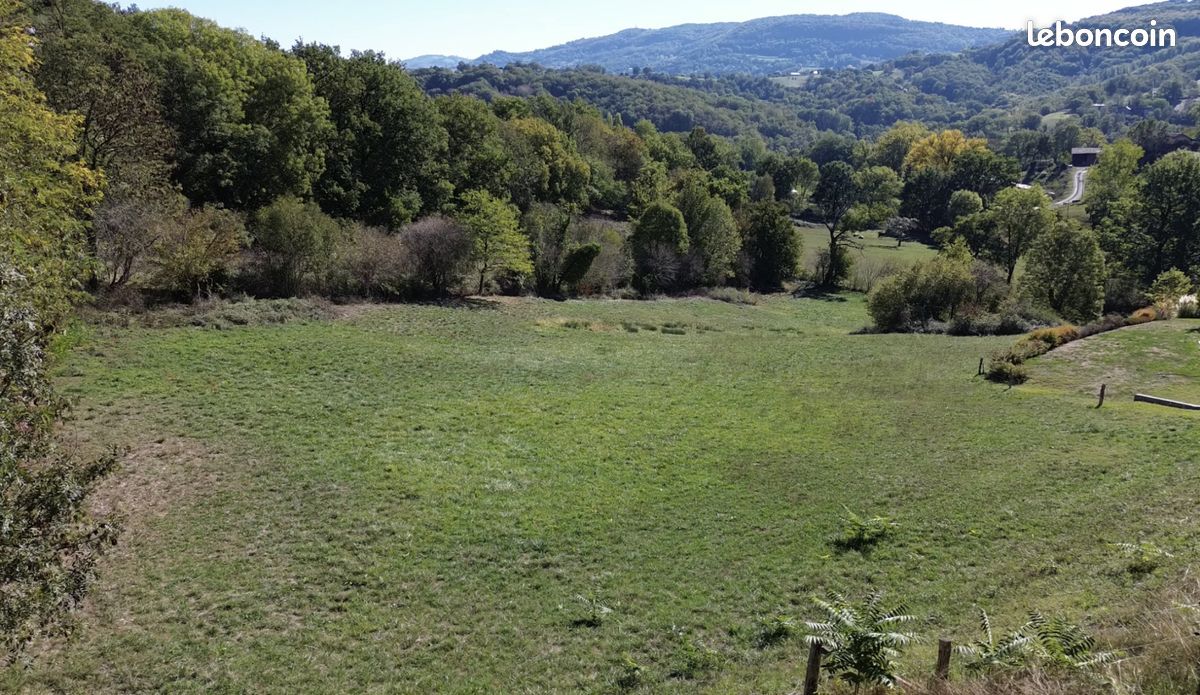 Terrain 2300 m² · à Espalion · 2 300 m² · 29 900 €