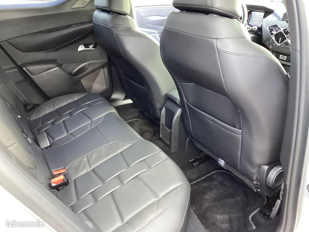DS DS 3 CROSSBACK Grand Chic 130 CV ESSENCE BOITE AUTO (image 10)