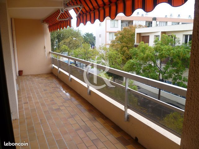 Appartement 3 pièces 70 m² · à Hyères · 70 m² · 1 204 €/mois