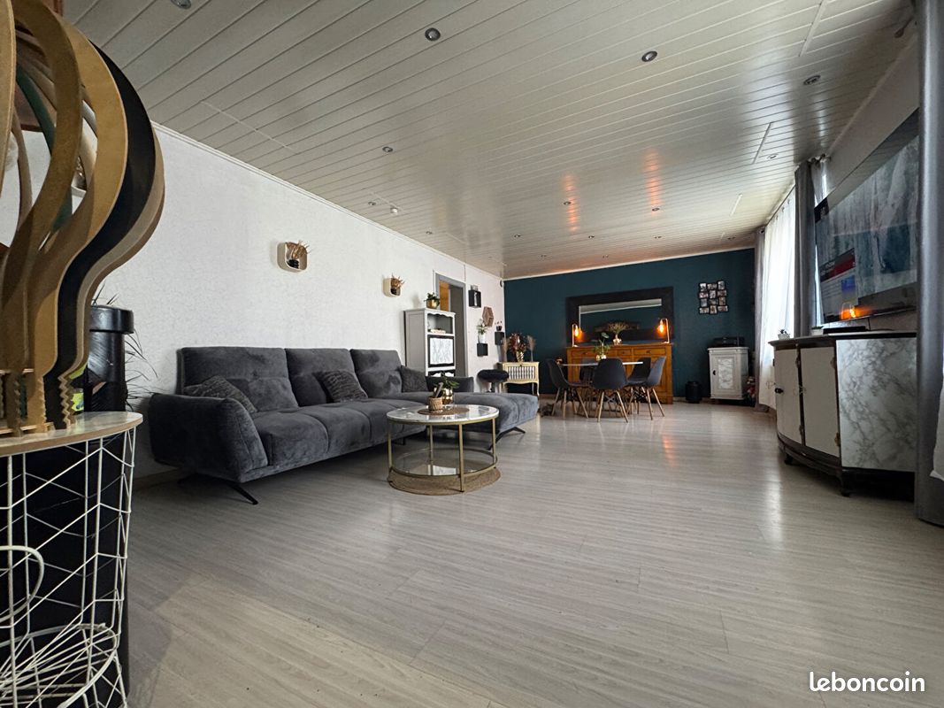 Appartement 3 pièces 100 m² · à Charleville-Mézières · 100 m² · 110 000 €
