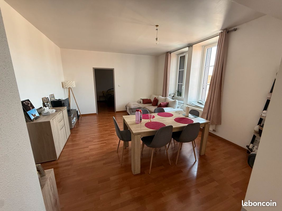 Appartement 3 pièces 80 m² · à Saint-Ouen-lès-Parey · 80 m² · 618 €