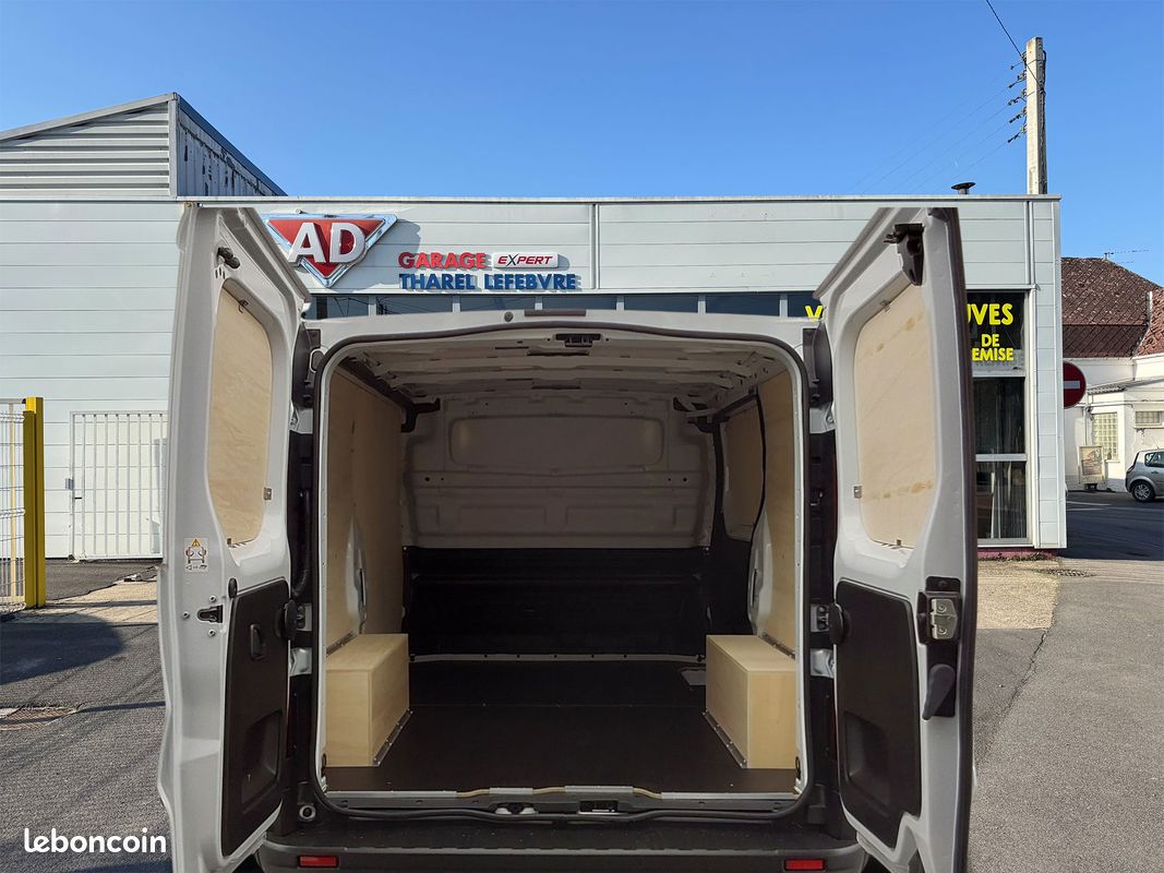 Renault Trafic Van L1H1 Advance + Caméra 2T8 Blue dCI 150 Auto - Leasing (image 3)