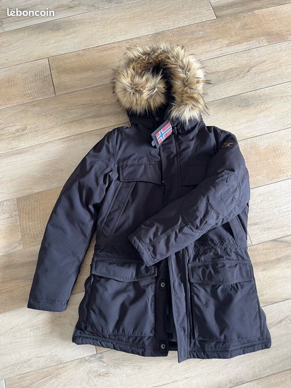 Veste Napapijri Pour Homme – Imperméable Respirante Avec Capuche Réglable – Printemps/Été 2018