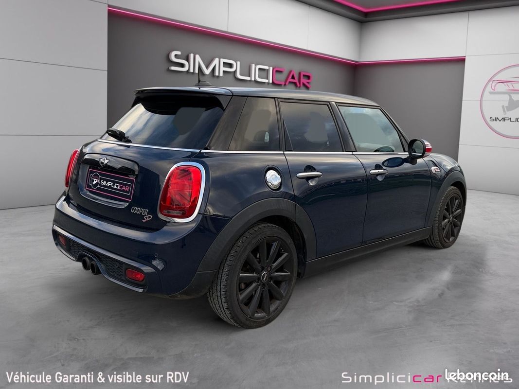 MINI COOPER SD 2.0 170 ch Pack Red Hot Chili - Toit Ouvrant - Camera de recul - Suivi Complet (image 20)