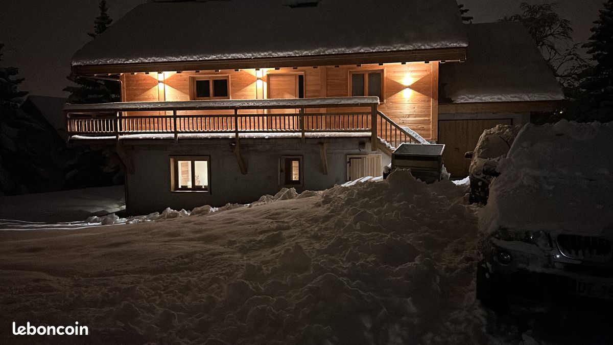 Serre- Chevalier Chantemerle. Bel appartement neuf en RDC de chalet (image 12)