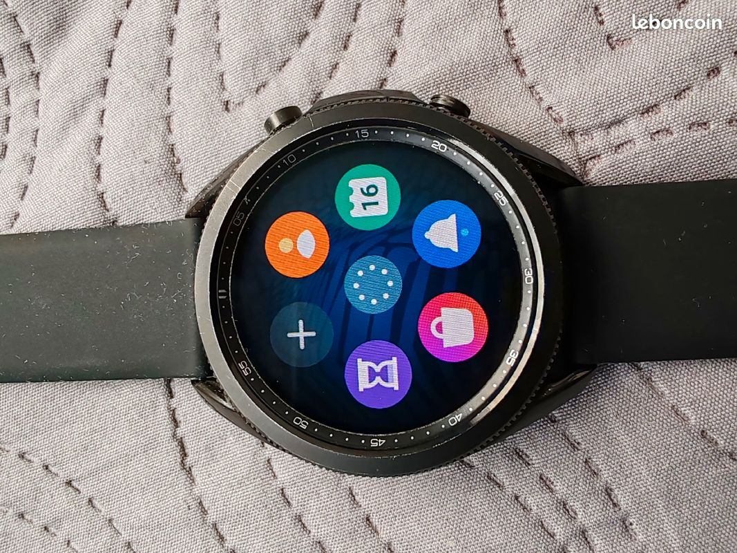Samsung Galaxy Watch Téléphones Objets connectés