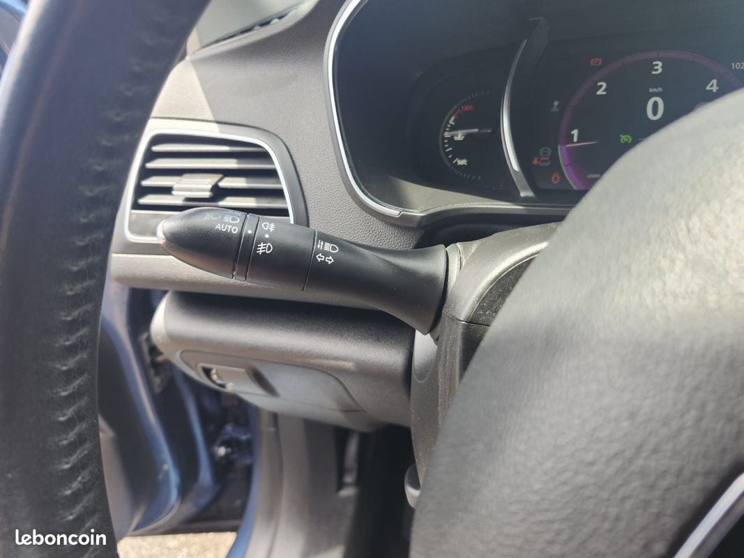 Renault Megane IV 1.5 DCI 110ch BV6 Life (image 19)