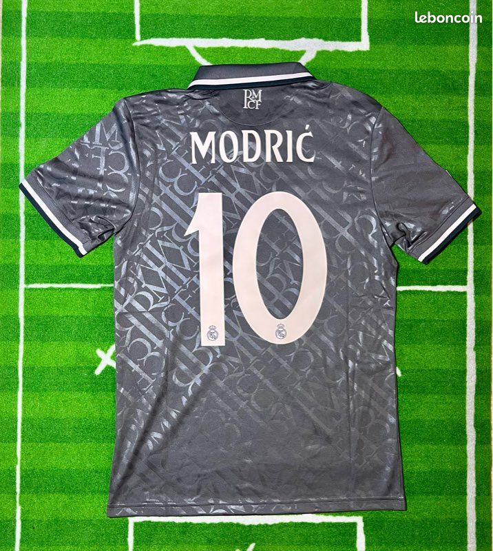 Etoile Maillot de Foot Real Madrid (MODRIC #10) 2024/2025 Exterieur