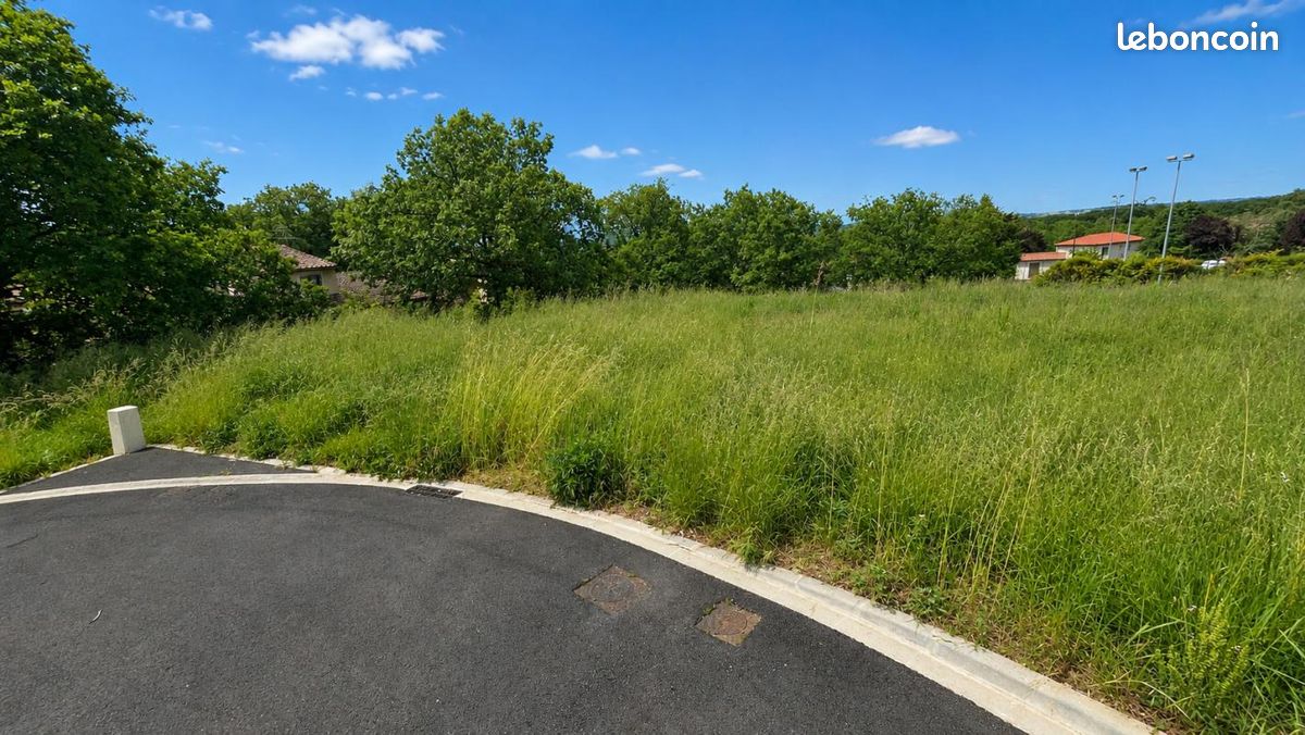 Terrain 517 m² Saint Sauveur · à Saint-Sauveur · 137 000 €