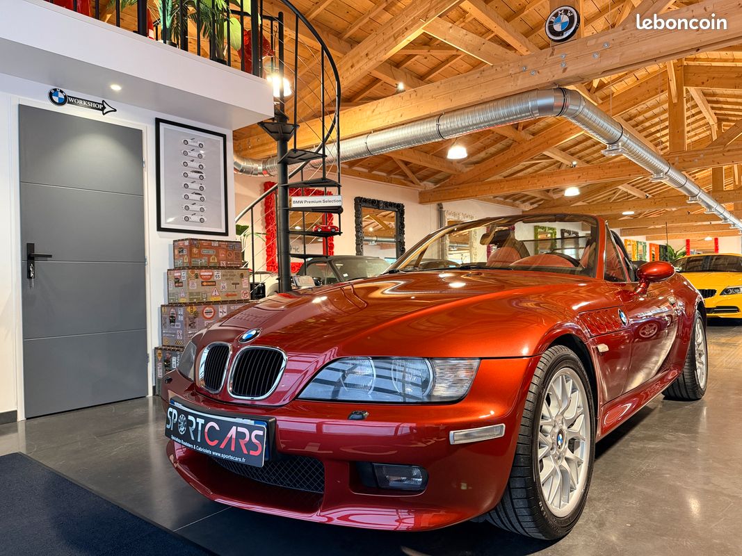 BMW Z3 2.2 6 Cylindres 170cv Phase 2 "SPORT ÉDITION LIMITÉE" Sienarot / Sièges Sport M Tout Cuir Caméléon Noir/Rouge 10/2001 SEULEMENT 98.000 km "ÉTAT NEUF" *LIVRAISON POSSIBLE (image 1)