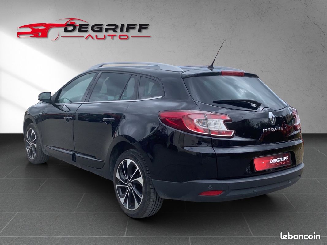 RENAULT MEGANE III ESTATE Estate III TCE 130 Energy eco2 Bose (image 3)