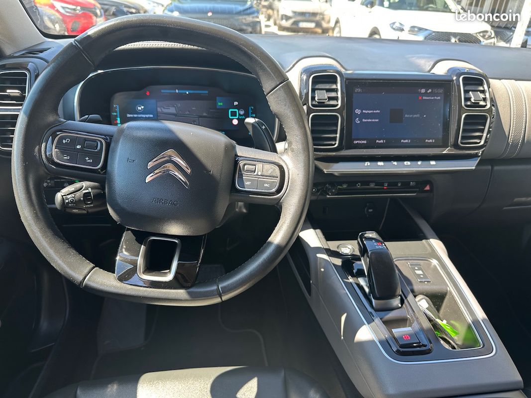 Citroën C5 AIRCROSS C-Series 1.6 225 Plug in Hybrid Rechargeable e-EAT8 Boîte auto {ATTELAGE - CAMERA - CLIM - CARPLAY} (image 24)