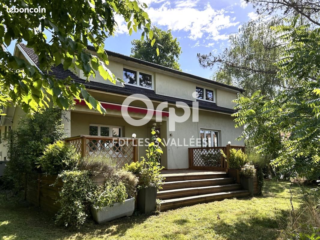 Maison 9 pièces 273 m² · à Wentzwiller · 273 m² · 525 000 €