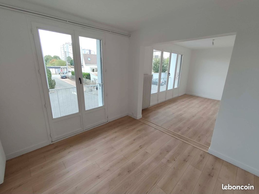 Appartement 5 pièces 90 m² · à Lucé · 90 m² · 1 100 €/mois