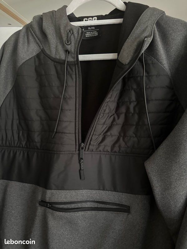 Gilet polaire gris (image 2)