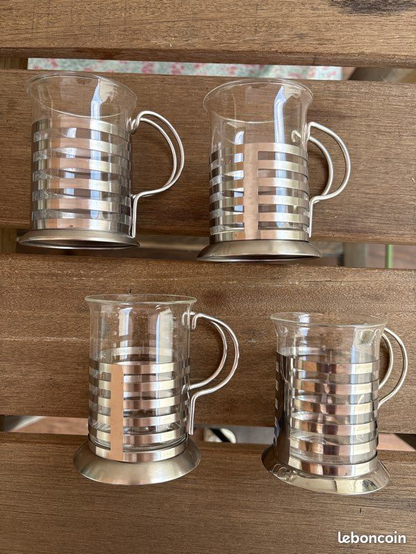 Tasses verre et métal (image 1)
